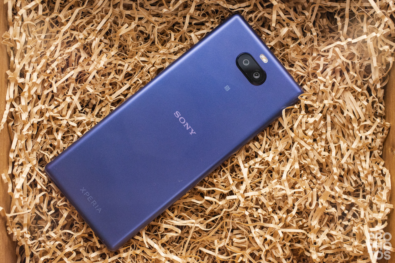 Обзор и тест смартфона Sony Xperia 10 Plus