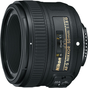 Nikon AF-S Nikkor 50mm f/1.8G — доступный светосильный фикс, способный сильно размывать фон.