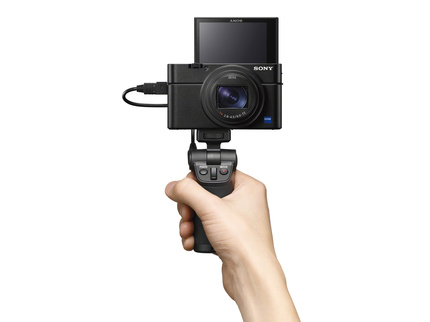 Sony Cyber-shot DSC-RX100 VII: нацелена на видеоблогеров