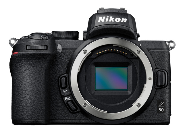 Nikon Z 50: кропнутая беззеркалка с байонетом Z