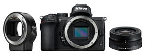Комплект Nikon Z 50 + FTZ + Nikkor Z DX 16-50mm F3.5-6.3 VR: В комплекте камера, переходник для объективов от зеркальных камер Nikon и китовый объектив.
