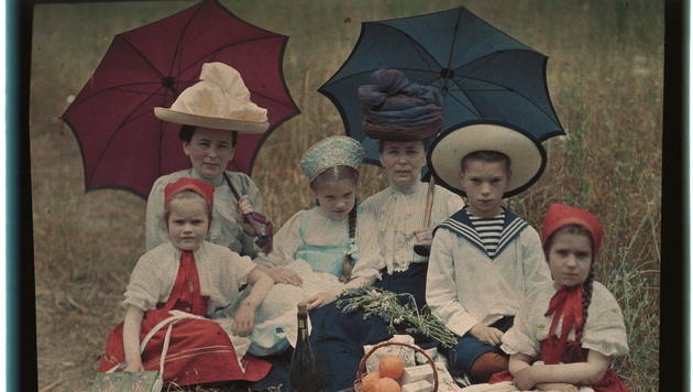 Выставка «Повседневная жизнь дворянской семьи в фотографиях Петра Веденисова»
