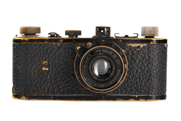 Leica 0 Оскара Барнака ушла с молотка за 14,4 млн долларов