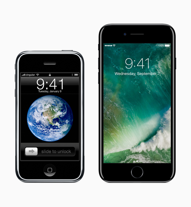 Слева — оригинальный iPhone, справа — iPhone 7.