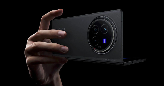 Vivo X Fold3 Pro представлен в мире: продвинутая система камер Zeiss в складном смартфоне