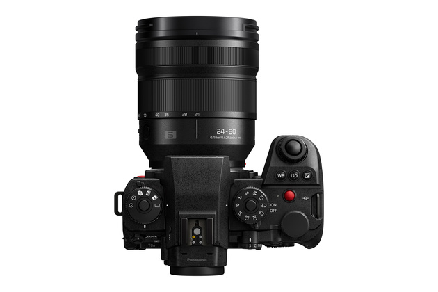 Panasonic Lumix S 24-60mm F2.8: зум меньше, цена ниже