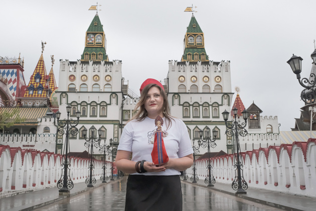 Фотовыставка Юлии Скоробогатовой «Феномен коллекционирования Барби в России»