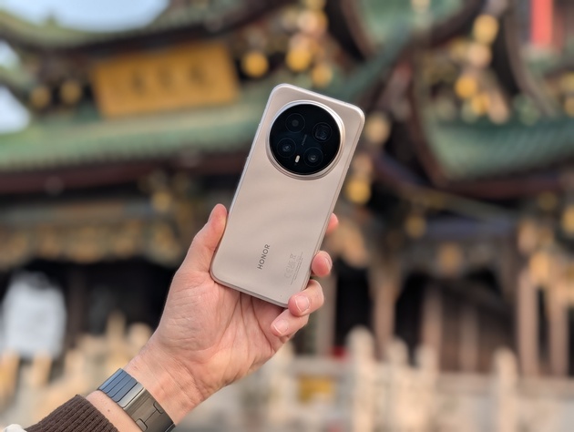 В продажу поступил новый флагманский смартфон Honor Magic 8 Pro поступил в продажу в России