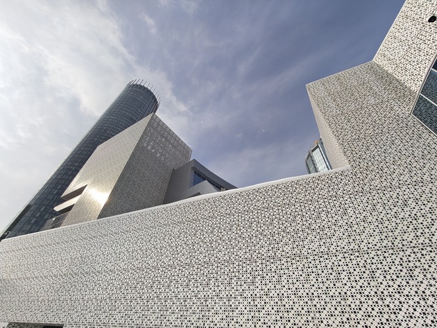 Сверхширокоугольная камера