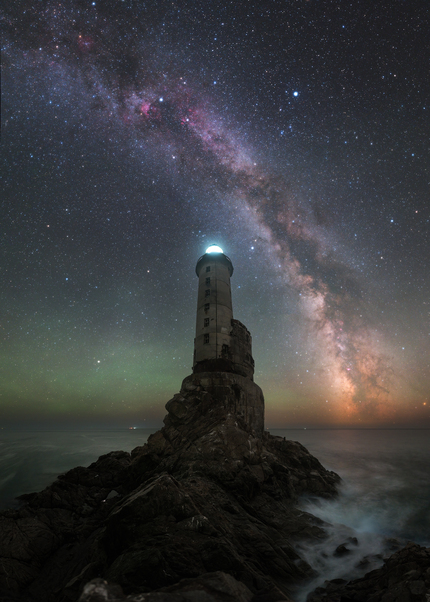 Антон Комлев