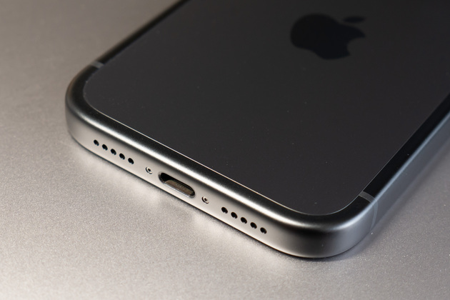 Для зарядки iPhone 18 Pro используется стандартный Type-C